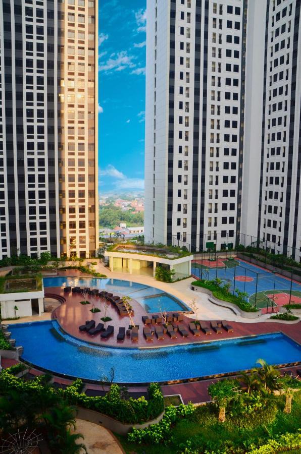 Louis Kienne Cikarang Hotel & Service Apartment Bekasi Zewnętrze zdjęcie